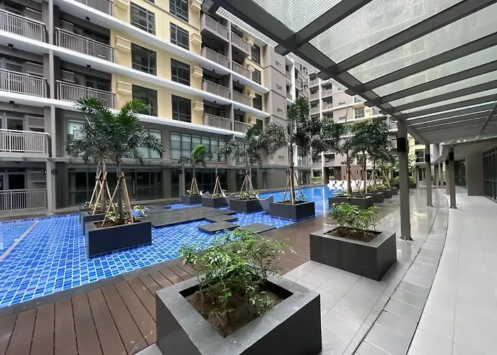 Lovely 1br Near Solaire, Okada I 5mins To Airport Manila